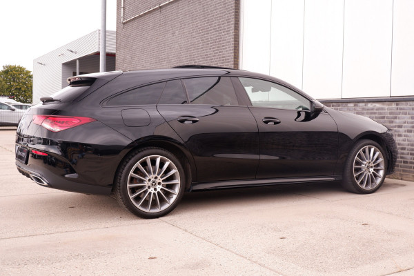 Mercedes-Benz CLA-Klasse Shooting Brake 250 e AMG Line | Panoramadak | Elek. Trekhaak | Sfeerverlichting | Widescreen | Carplay | LED