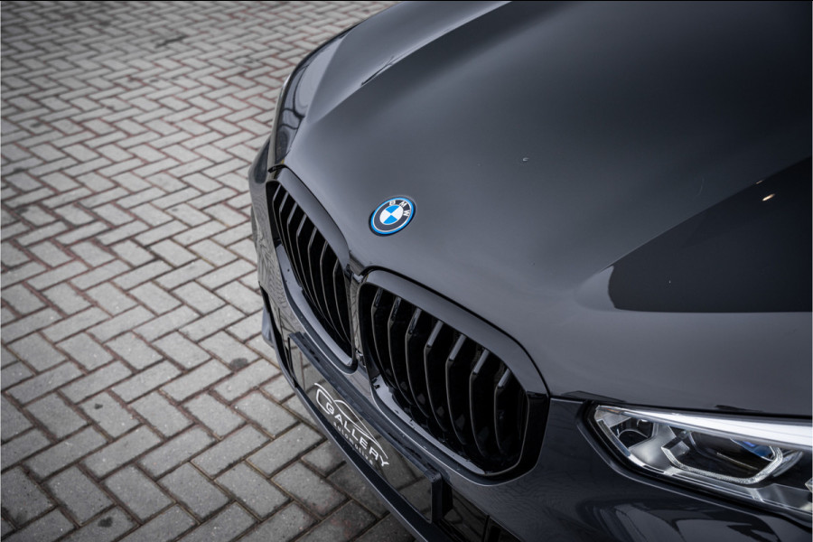 BMW X5 xDrive45e High Executive - M-sport l Dravit Grau l Swarovski l Panorama l Laser