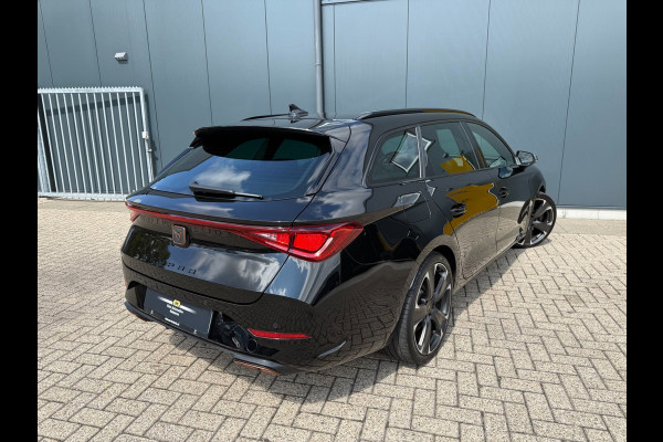 CUPRA Leon Sportstourer 1.4 e-Hybrid 245pk VZ * Navigatiesysteem * AUTOMAAT * Stoelverwarming * Virtual Cockpit *