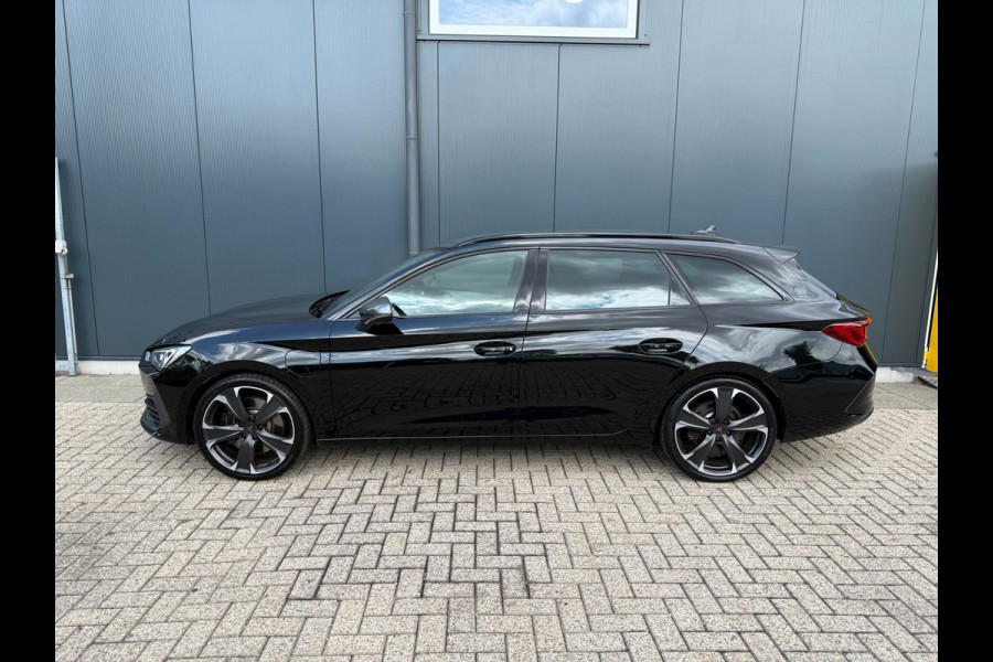 CUPRA Leon Sportstourer 1.4 e-Hybrid 245pk VZ * Navigatiesysteem * AUTOMAAT * Stoelverwarming * Virtual Cockpit *