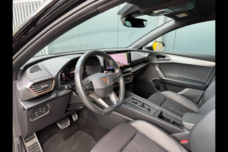 CUPRA Leon Sportstourer 1.4 e-Hybrid 245pk VZ * Navigatiesysteem * AUTOMAAT * Stoelverwarming * Virtual Cockpit *