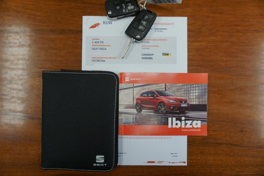 Seat Ibiza 1.0 TSI Style Business Intense/CARPLAY/CAMERA!
