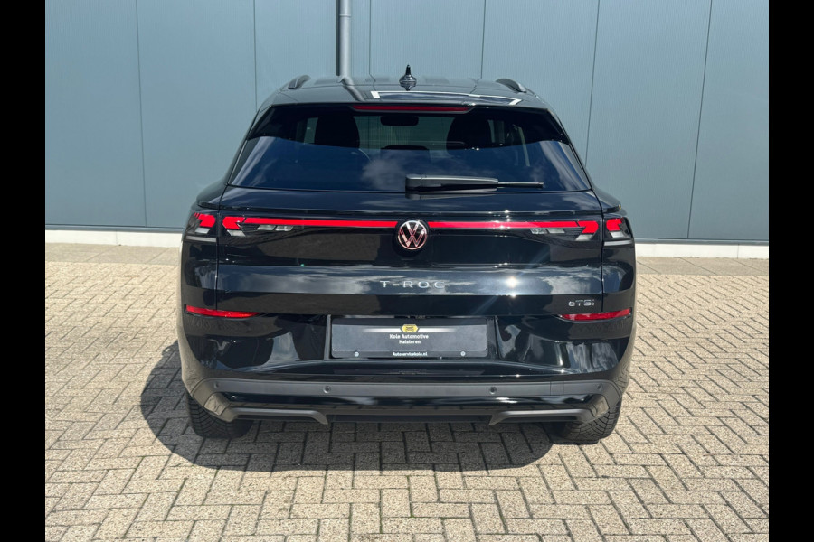 Volkswagen T-Roc 1.5 eTsi * Nieuw model * Hoogglans R-Line Look * 10.000KM! * Parkeercamera * Navigatie *