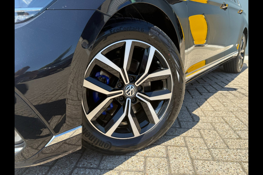 Volkswagen Passat Variant 1.4 TSI PHEV GTE * Trekhaak * AUTOMAAT * Parkeercamera * Head-up Display *