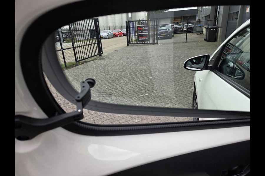 Peugeot 108 1.0 e-VTi Allure uitvoering automaat 5 deurs airco 1e eigenaar !!!