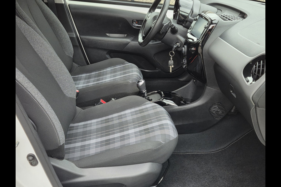 Peugeot 108 1.0 e-VTi Allure uitvoering automaat 5 deurs airco 1e eigenaar !!!