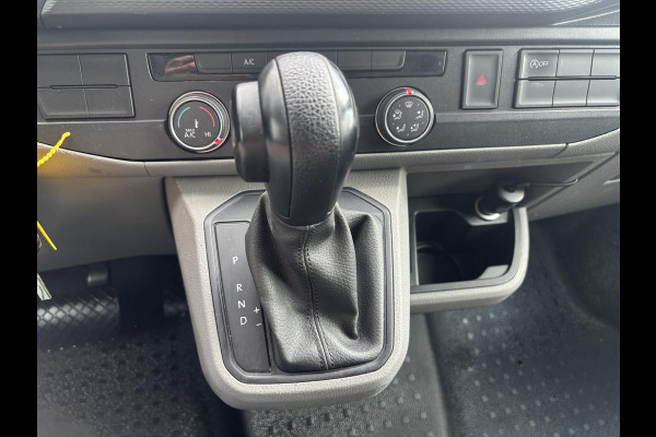 Volkswagen Transporter 2.0 TDI L2H1*AUTOM*NAVI*CRUISE*HAAK*A/C*CAM*TEL(