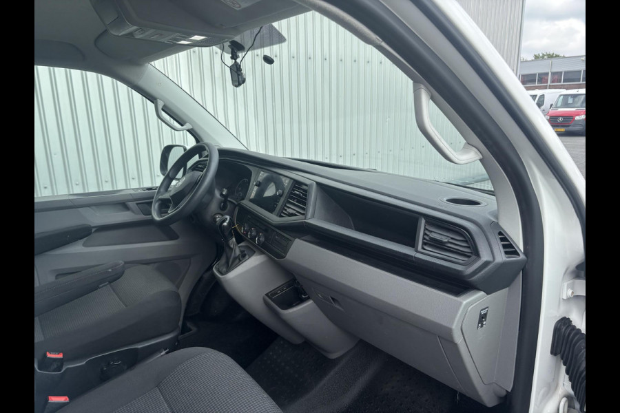Volkswagen Transporter 2.0 TDI L2H1*AUTOM*NAVI*CRUISE*HAAK*A/C*CAM*TEL(