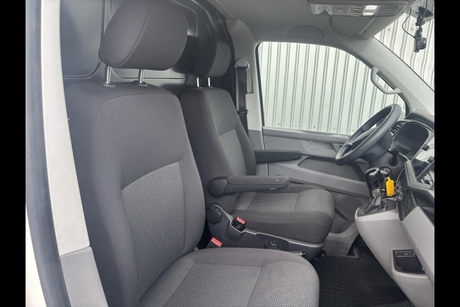 Volkswagen Transporter 2.0 TDI L2H1*AUTOM*NAVI*CRUISE*HAAK*A/C*CAM*TEL(