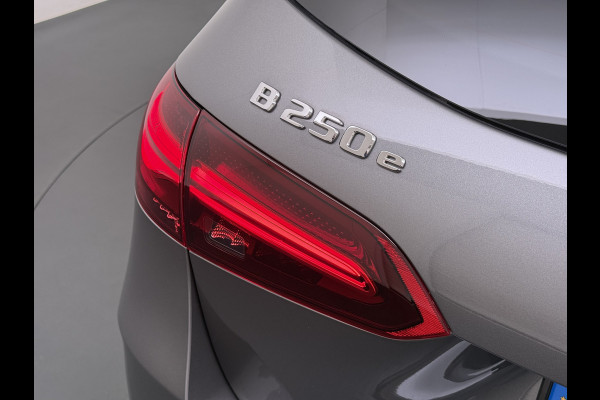Mercedes-Benz B-Klasse B 250 e AMG line | Panorama Memory HUD Keyless 360