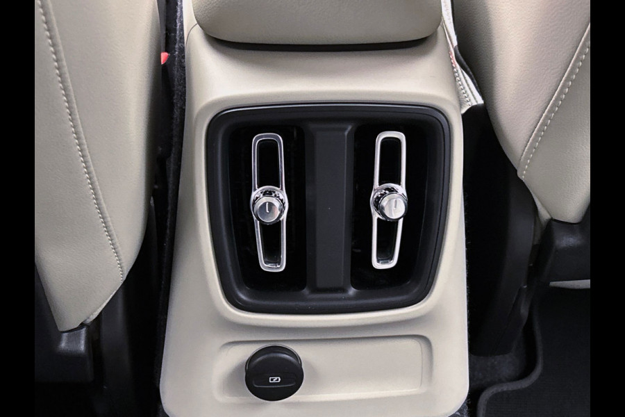 Volvo XC40 1.5 T5 Recharge Inscription 262 PK | Leder | Camera | Carplay | Elek. Kofferklep |