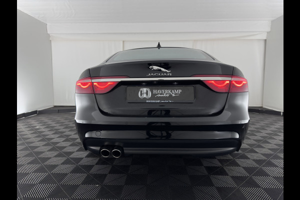 Jaguar XF 2.0d Prestige *AUT | LEATHER | XENON | SPORTSEATS | CAMERA | PRIVACY-GLASS | SHIFTPADDLES | NAVI-FULLMAP | ECC | PDC | CRUISE | 19''ALU*