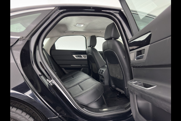 Jaguar XF 2.0d Prestige *AUT | LEATHER | XENON | SPORTSEATS | CAMERA | PRIVACY-GLASS | SHIFTPADDLES | NAVI-FULLMAP | ECC | PDC | CRUISE | 19''ALU*