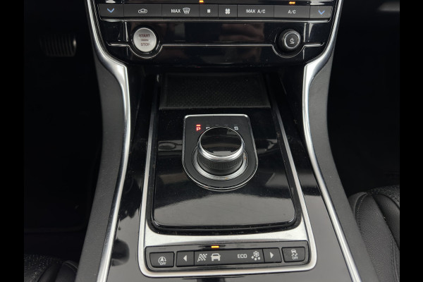 Jaguar XF 2.0d Prestige *AUT | LEATHER | XENON | SPORTSEATS | CAMERA | PRIVACY-GLASS | SHIFTPADDLES | NAVI-FULLMAP | ECC | PDC | CRUISE | 19''ALU*