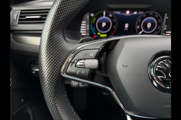 Škoda Superb Combi 1.4 TSI iV Sportline Business | Elek. Trekhaak | Memory | Sfeerverlichting | Carplay | Navi |