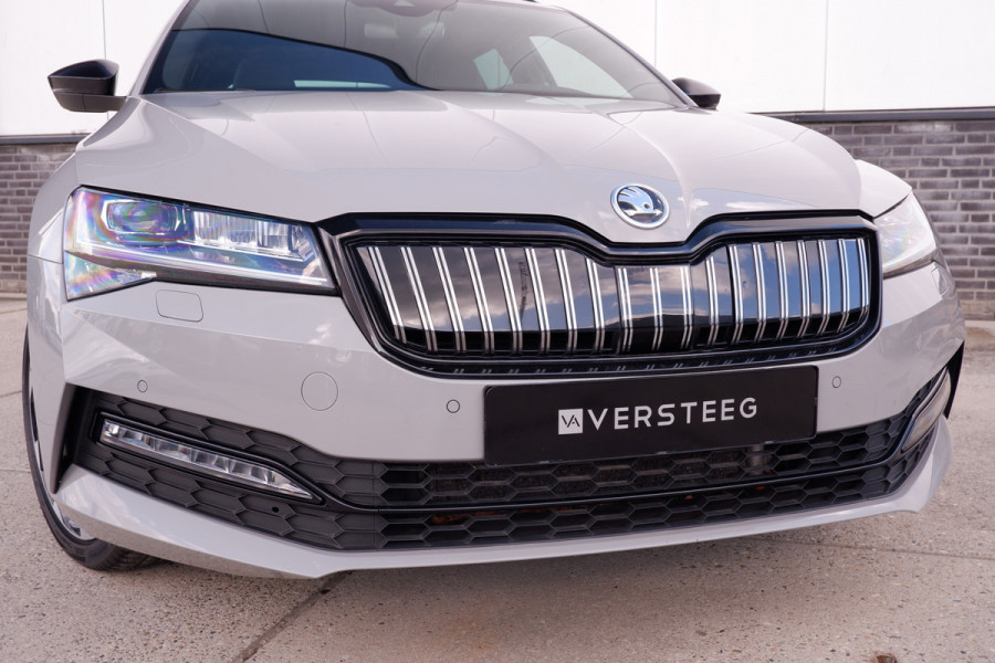 Škoda Superb Combi 1.4 TSI iV Sportline Business | Elek. Trekhaak | Memory | Sfeerverlichting | Carplay | Navi |