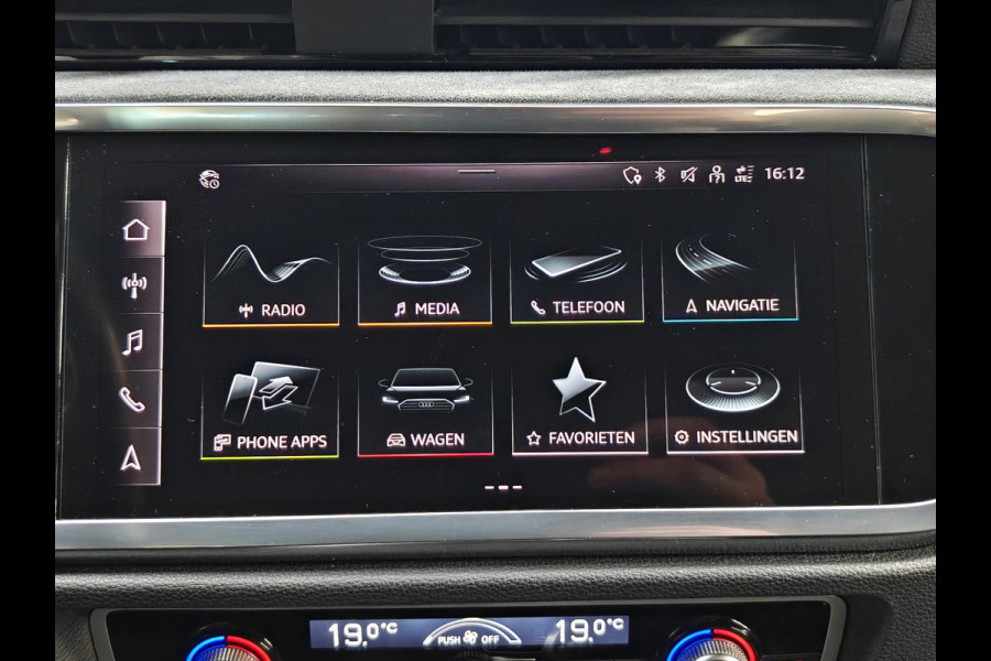 Audi Q3 35 TFSI|ACC|Keyless|20''|Stoelverwarm|Full Led|Automaat
