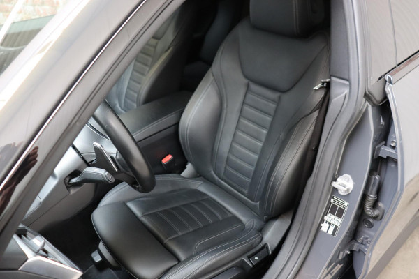 BMW 4 Serie Gran Coupé 420i High Executive M Sport Pakket Automaat / Widescreen Display / Adaptieve Cruise Control / Leder / 19 Inch / Head-Up Display / Shadow Line / Hifi / Stoelverwarming / Extra Getint Glas / Achteruitrijcamera