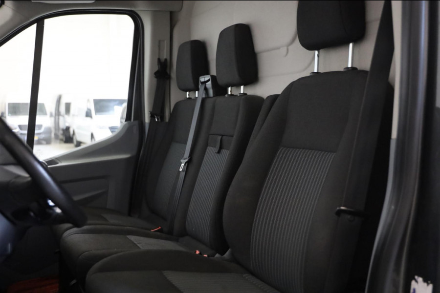 Ford Transit 350 2.0 TDCI L4/H3 170PK GRIJS Limited RWD CAMERA PDC AIRCO CRUISE CONTROL TOPSTAAT LEASE V/A €142,- p.m. INRUIL MOG