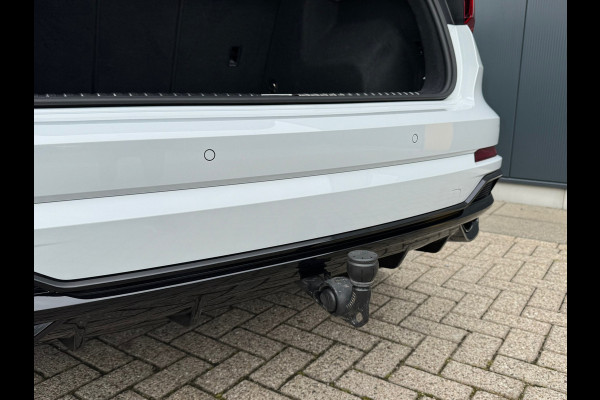 Audi Q3 35 TFSI S Line Edition * Panoramadak * Trekhaak * Stoelverwarming * Parkeercamera *