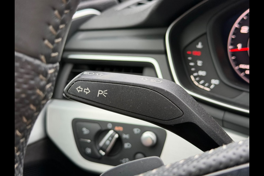 Audi A4 Avant 45 TFSI quattro Sport S line black edition S-Line | Panoramadak | Bang & Olufsen | Standkachel | Head-Up Display | Apple Carplay | Keyless | Trekhaak | LED | Cruise Control | Navigatie | Camera