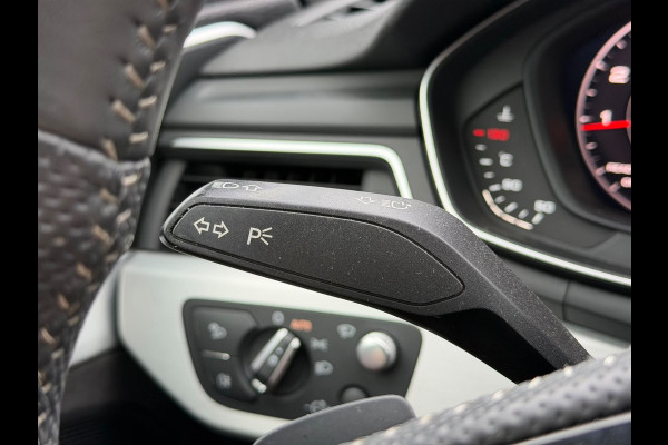 Audi A4 Avant 45 TFSI quattro Sport S line black edition S-Line | Panoramadak | Bang & Olufsen | Standkachel | Head-Up Display | Apple Carplay | Keyless | Trekhaak | LED | Cruise Control | Navigatie | Camera