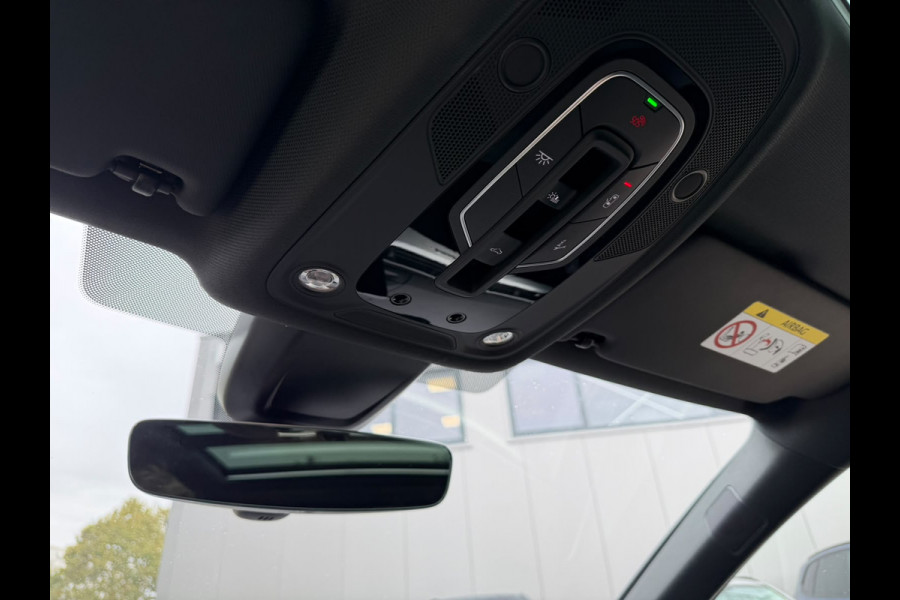 Audi A4 Avant 45 TFSI quattro Sport S line black edition S-Line | Panoramadak | Bang & Olufsen | Standkachel | Head-Up Display | Apple Carplay | Keyless | Trekhaak | LED | Cruise Control | Navigatie | Camera
