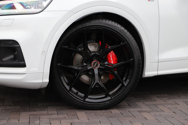 Audi Q5 55 TFSI e quattro Competition | 367PK | Luchtvering | Keyless-go | Pano | Sfeerverlichting | Acc | Virtual-cockpit | Standkachel