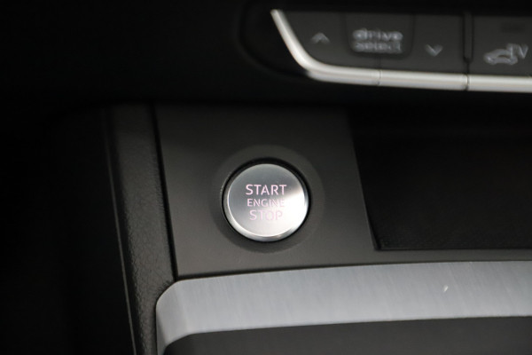Audi Q5 55 TFSI e quattro Competition | 367PK | Luchtvering | Keyless-go | Pano | Sfeerverlichting | Acc | Virtual-cockpit | Standkachel