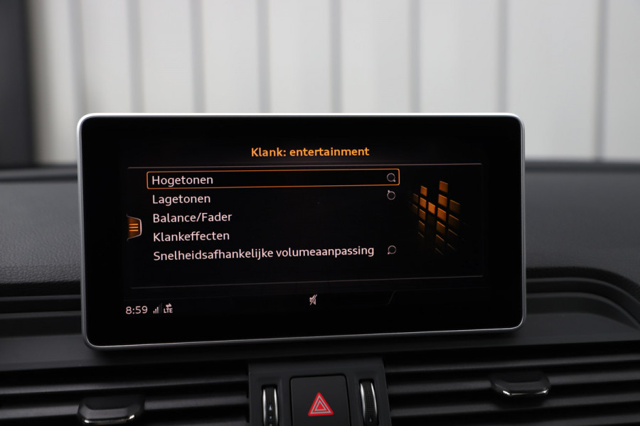 Audi Q5 55 TFSI e quattro Competition | 367PK | Luchtvering | Keyless-go | Pano | Sfeerverlichting | Acc | Virtual-cockpit | Standkachel