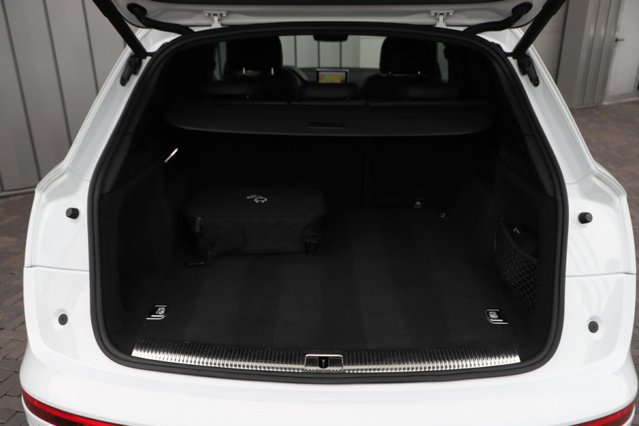 Audi Q5 55 TFSI e quattro Competition | 367PK | Luchtvering | Keyless-go | Pano | Sfeerverlichting | Acc | Virtual-cockpit | Standkachel