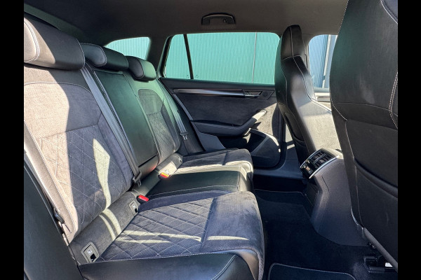 Škoda Superb Combi 1.5 TSI Sportline * Trekhaak * AUTOMAAT * Navigatiesysteem * Achterbank verwarmd *
