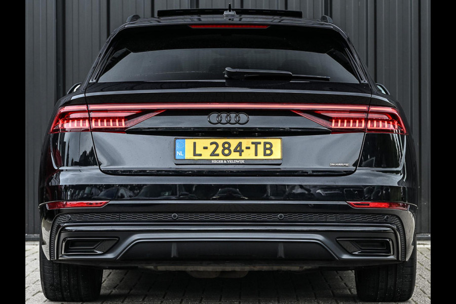 Audi Q8 55 TFSI e quattro Pro Line Plus | Panoramadak | Night Vision | B&O | HUD | 360 Camera | Adaptive Cruise | Luchtvering | Stoelverwarming V+A | Ambiance Verlichting | Trekhaak |