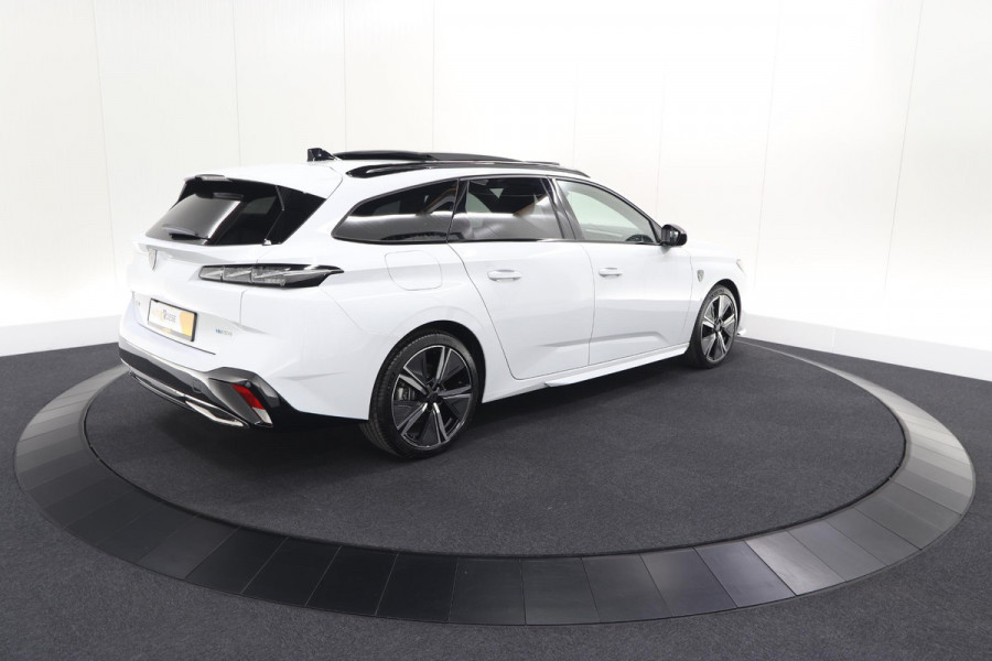 Peugeot 308 SW 1.6 Plug-in Hybrid 180 GT | Panoramadak | Premium Focal Audio | Adaptieve Cruise Control | Elektrische Kofferklep