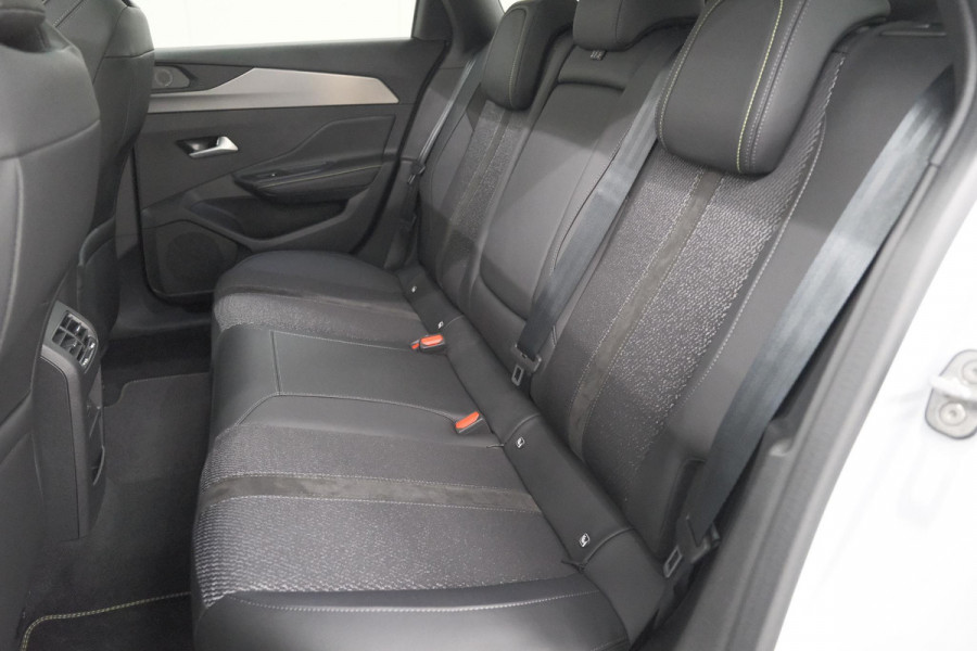 Peugeot 308 SW 1.6 Plug-in Hybrid 180 GT | Panoramadak | Premium Focal Audio | Adaptieve Cruise Control | Elektrische Kofferklep
