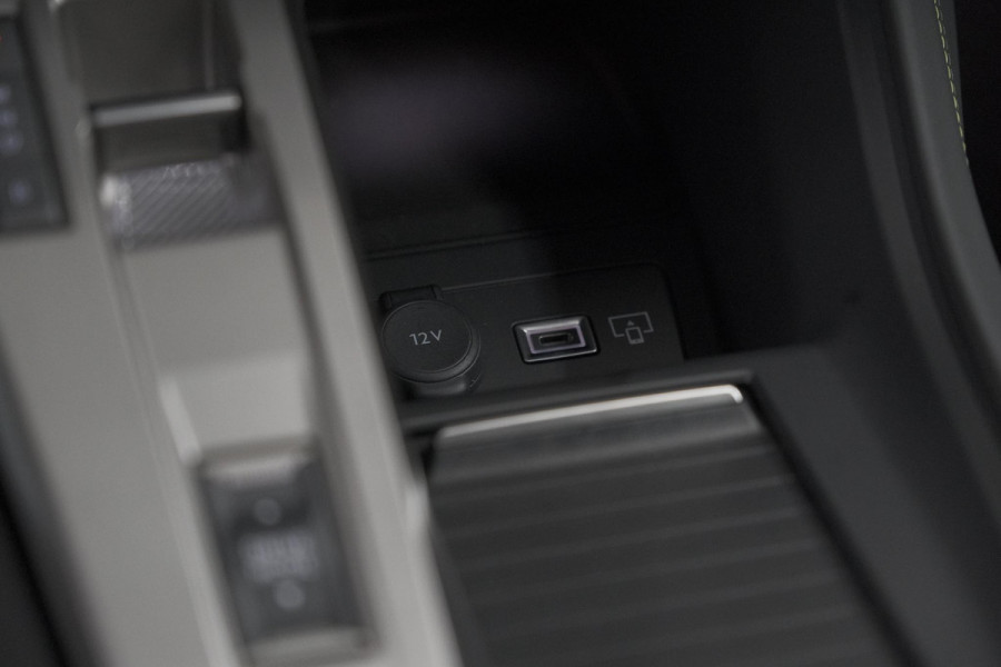 Peugeot 308 SW 1.6 Plug-in Hybrid 180 GT | Panoramadak | Premium Focal Audio | Adaptieve Cruise Control | Elektrische Kofferklep