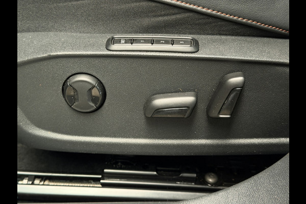 CUPRA Formentor 1.4 e-Hybrid|Memory|Kuipstoelen|19''|Matt|Camera|Stoelverwarming