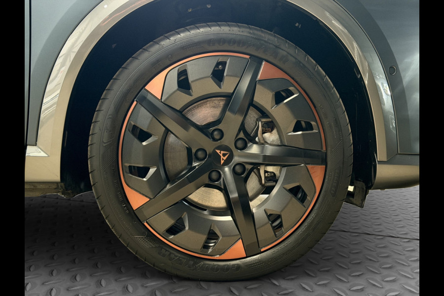 CUPRA Formentor 1.4 e-Hybrid|Memory|Kuipstoelen|19''|Matt|Camera|Stoelverwarming