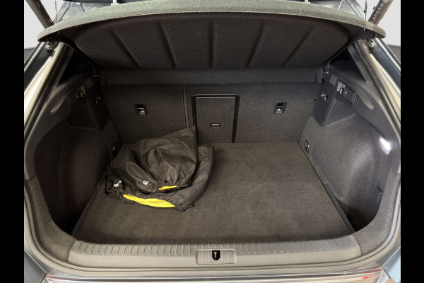 CUPRA Formentor 1.4 e-Hybrid|Memory|Kuipstoelen|19''|Matt|Camera|Stoelverwarming