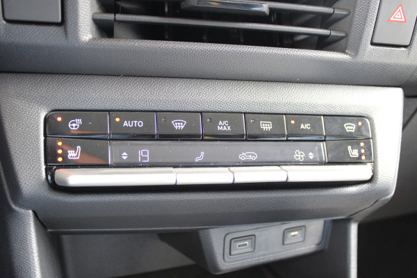 Opel Frontera 1.2 Turbo Hybrid Ultimate 5p. | Keyless Entry & Start | Winterpack | BLIS | Achteruitrijcamera