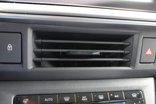 Opel Frontera 1.2 Turbo Hybrid Ultimate 5p. | Keyless Entry & Start | Winterpack | BLIS | Achteruitrijcamera