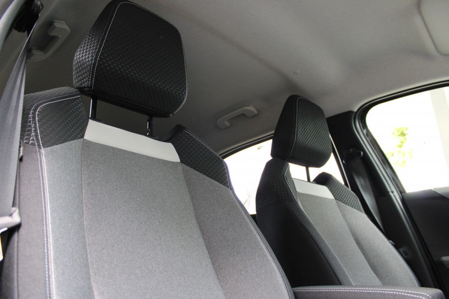 Opel Frontera 1.2 Turbo Hybrid Ultimate 5p. | Keyless Entry & Start | Winterpack | BLIS | Achteruitrijcamera