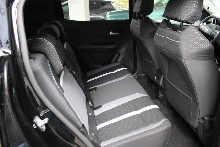 Opel Frontera 1.2 Turbo Hybrid Ultimate 5p. | Keyless Entry & Start | Winterpack | BLIS | Achteruitrijcamera