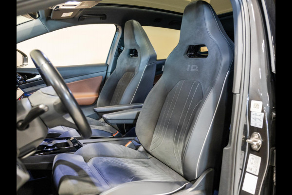 Volkswagen ID.4 Max 77 kWh SOH 91% / 204pk / Panorama dak / Trekhaak / Kuipstoelen / Elektrische stoelverstelling /