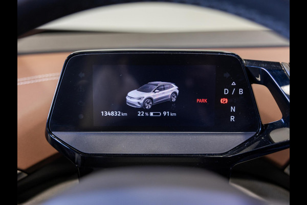Volkswagen ID.4 Max 77 kWh SOH 91% / 204pk / Panorama dak / Trekhaak / Kuipstoelen / Elektrische stoelverstelling /
