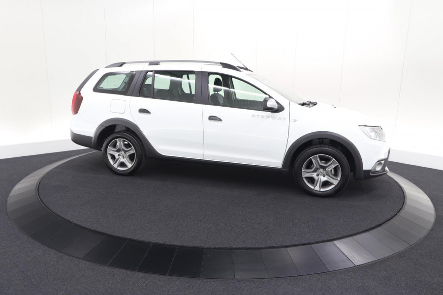 Dacia Logan MCV TCe 90 Stepway | Automaat | Camera | Parkeersensoren | Navigatie | Armsteun