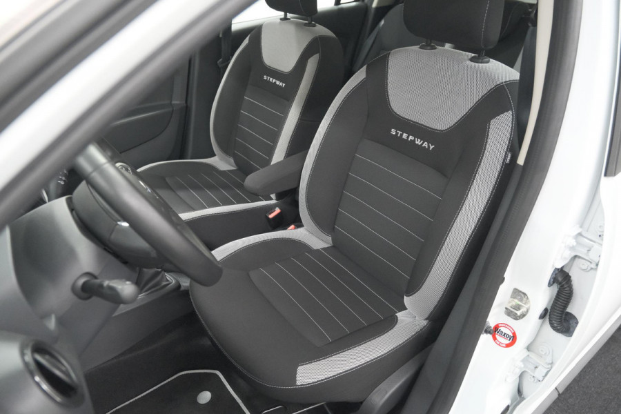 Dacia Logan MCV TCe 90 Stepway | Automaat | Camera | Parkeersensoren | Navigatie | Armsteun