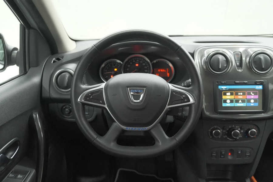 Dacia Logan MCV TCe 90 Stepway | Automaat | Camera | Parkeersensoren | Navigatie | Armsteun