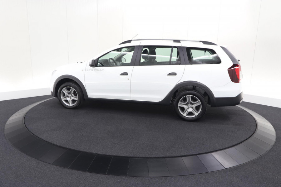 Dacia Logan MCV TCe 90 Stepway | Automaat | Camera | Parkeersensoren | Navigatie | Armsteun
