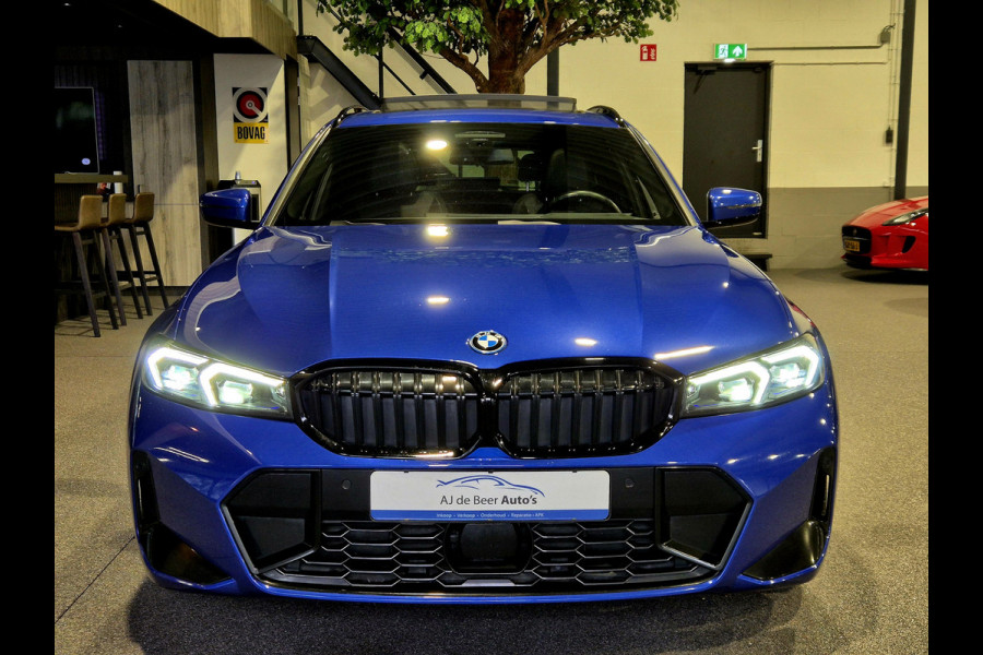 BMW 3 Serie Touring 330e xDrive M-Sport | Panorama | HUD | Full optie